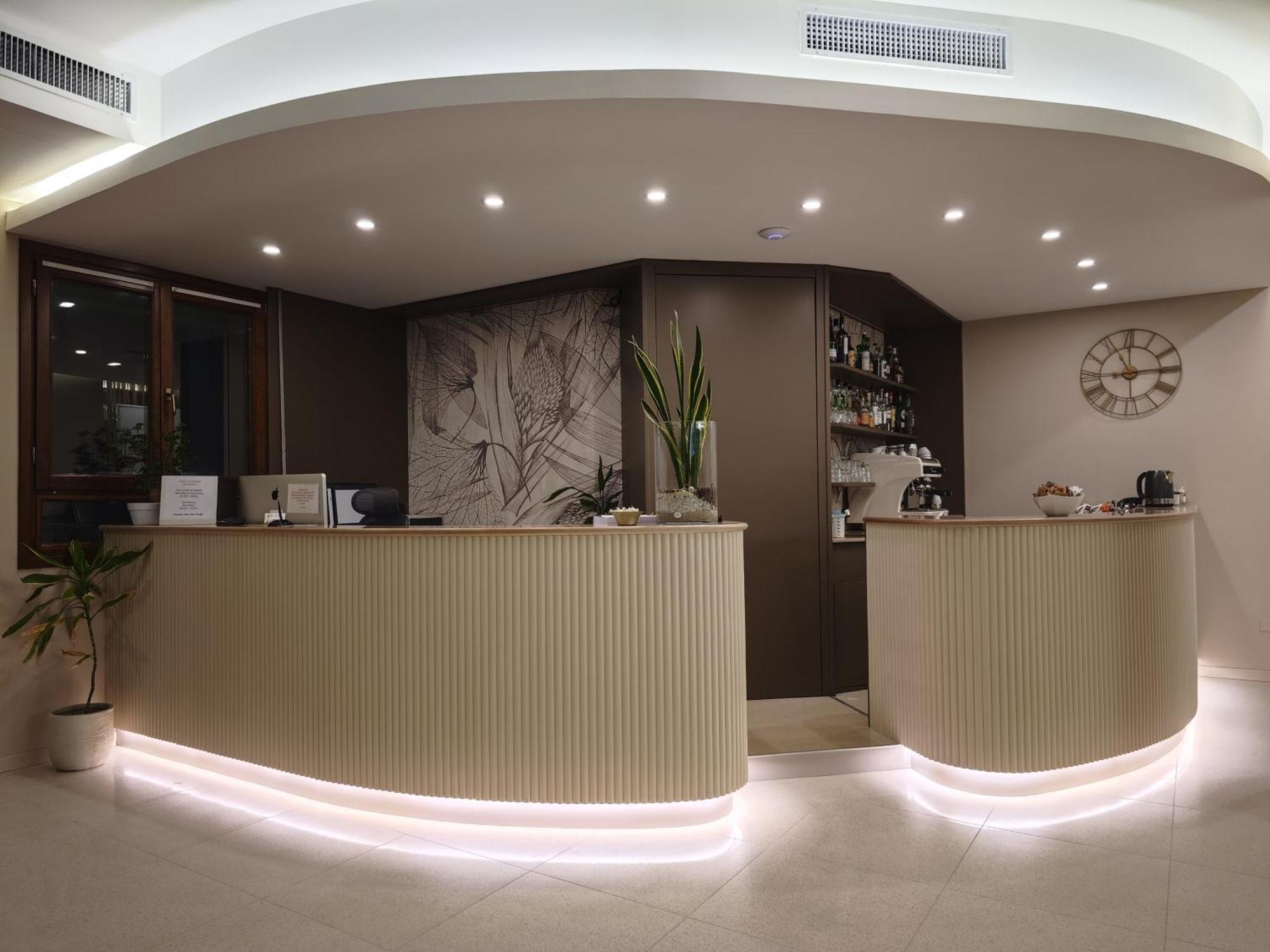 Albergo Grappolo D'Oro Montebelluna Εξωτερικό φωτογραφία