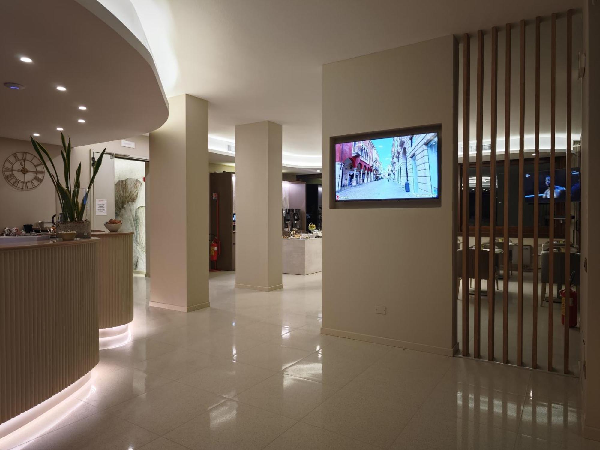 Albergo Grappolo D'Oro Montebelluna Εξωτερικό φωτογραφία